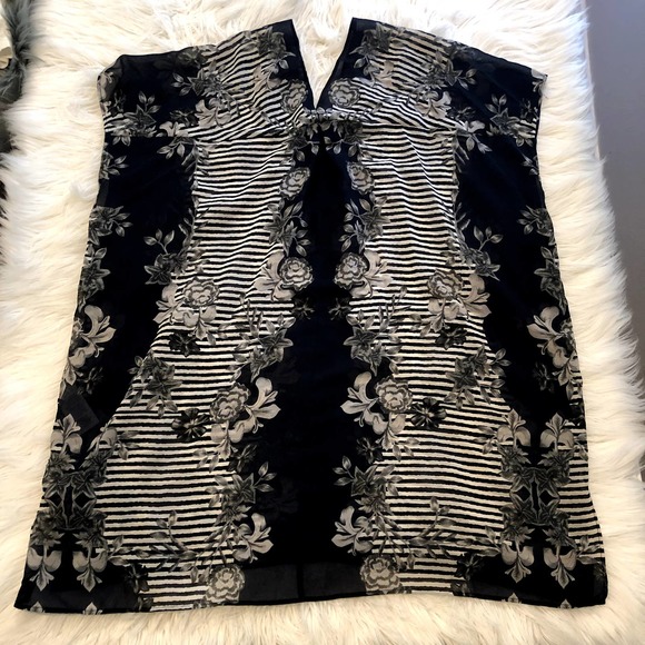 cabi striped floral black white sheer blouse size medium - Picture 2 of 3